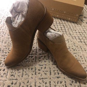 Zodiac Margot Ankle Boot Size 8.5